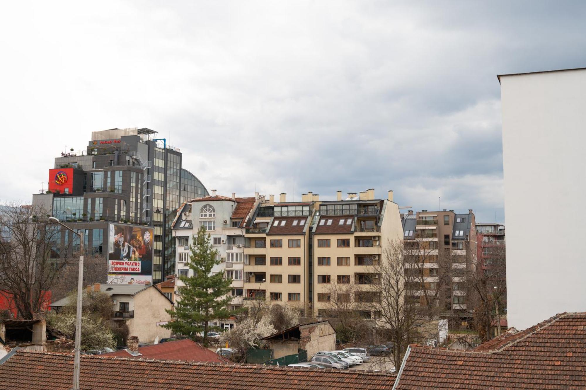 Sunny 1Bdr Apartment Near Center Σόφια Εξωτερικό φωτογραφία